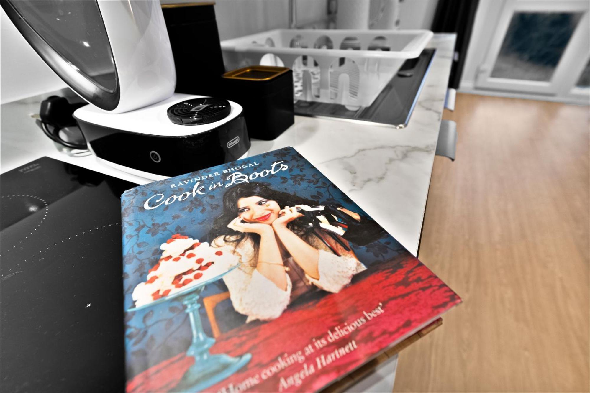 Modern Apartments London With Free Wifi מראה חיצוני תמונה